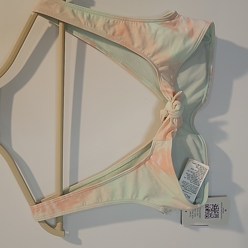 Roxy Bikini Top, Nautilus Elongated Tri, Color Peach/Amber, Size Medium, NWT - Picture 6 of 6